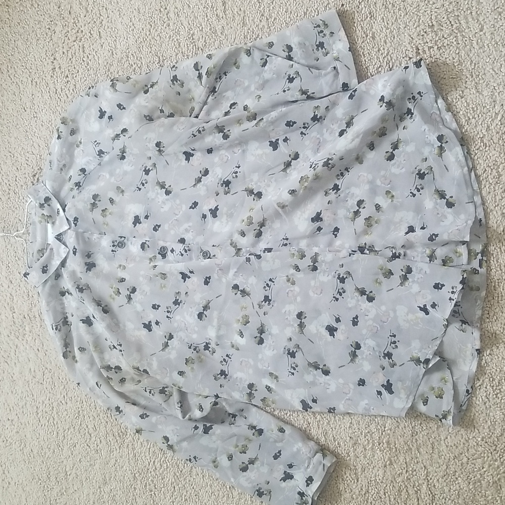 Cabi button up